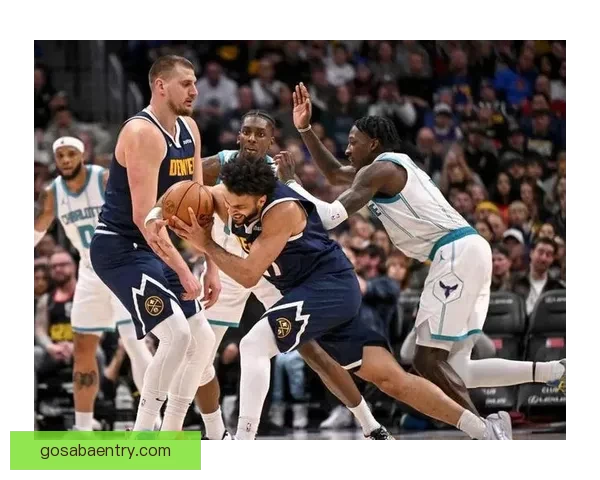 掘金队沃特森右腿筋紧绷 小哈达威左膝酸痛伤情更新